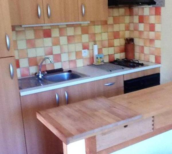 Appartement de 2 chambres avec jardin amenage et wifi a Hyeres a 1 km de la plage