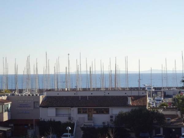 Studio Hyères 1 pièce 2 personnes - FR-1-335-131