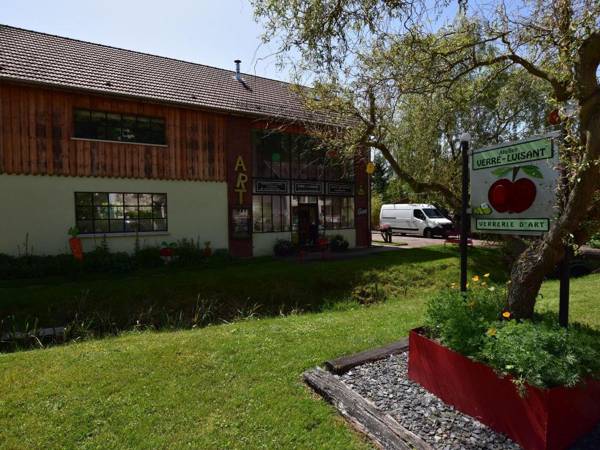 Quaint Holiday Home in Saint-Quirin Lotharingen with Terrace