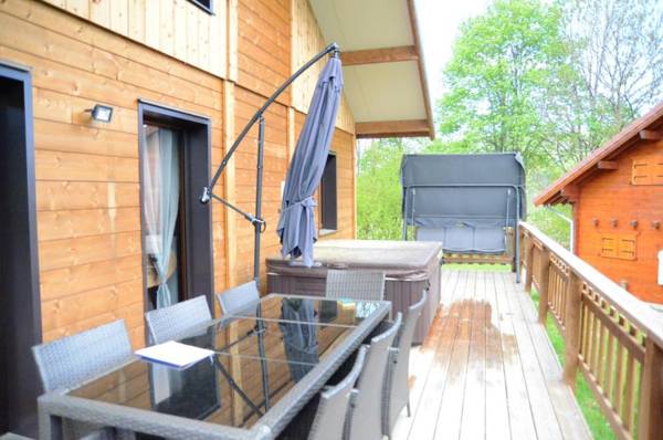 Chalet de 3 chambres avec jacuzzi jardin amenage et wifi a Xonrupt Longemer a 5 km des pistes