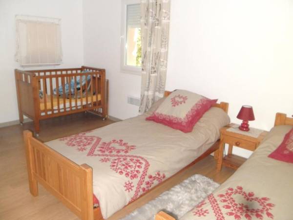 Maison de 4 chambres avec vue sur le lac jardin amenage et wifi a Gerardmer a 1 km des pistes