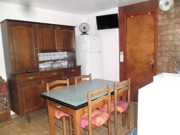 Studio avec vue sur le lac jardin amenage et wifi a Gerardmer a 1 km des pistes