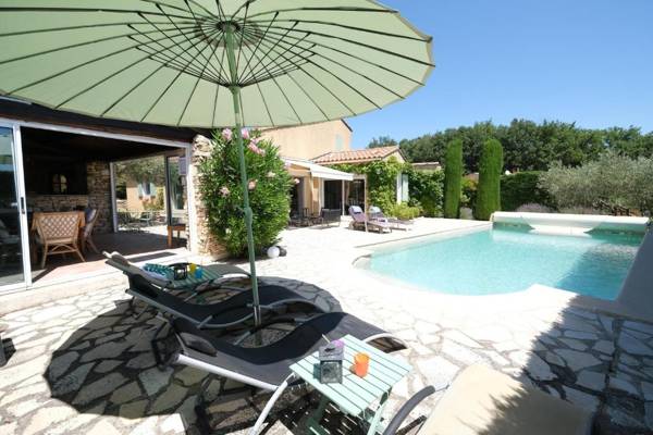 Très agréable Location de Vacances avec Piscine Privée chauffée dans le Luberon située en campagne de Gargas proche de Roussillon 8 personnes LS2-15 LOU CLASSI