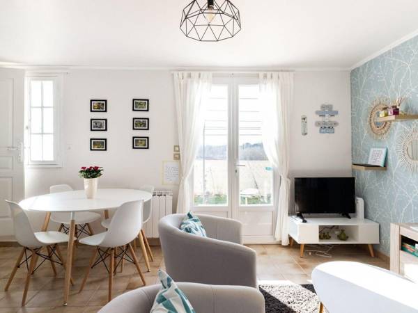 Magnificent Villa in Gargas with Private Swimming Pool