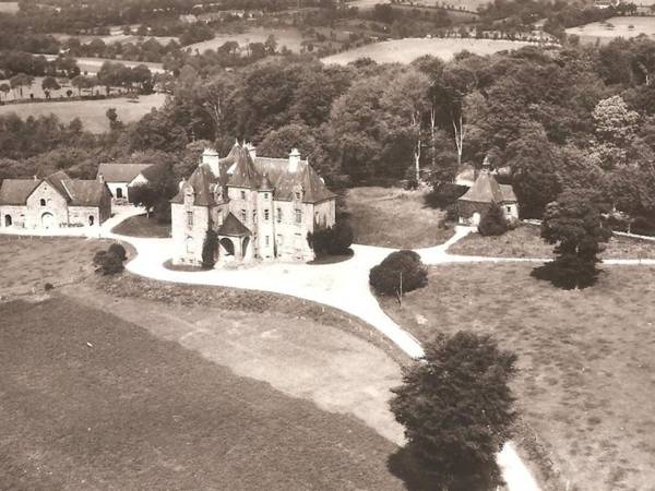 Château de Montbrault