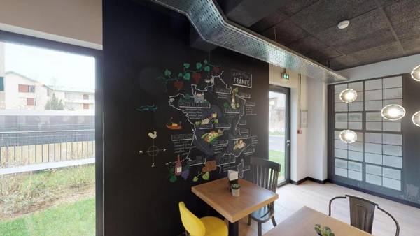 Campanile Fontainebleau