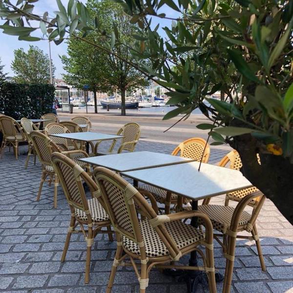 Aux waterzooi Hotel Merveilleux cote port