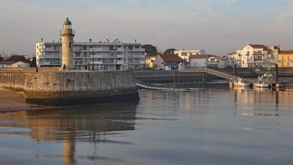 Coup de coeur assuré pour cette charmante maison à 400 m de la plage