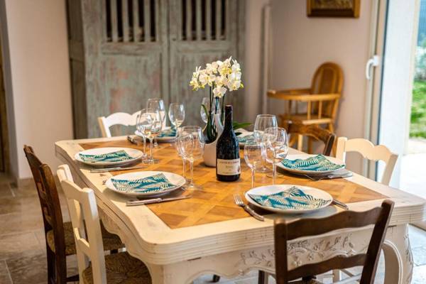 Stunning house on the edge of the Luberon