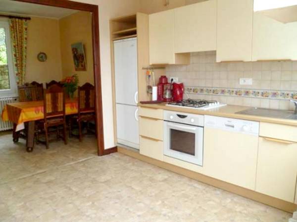 Maison de 2 chambres avec vue sur le lac jardin amenage et wifi a Chateaulin