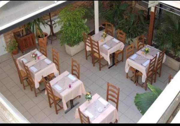 BAOBAR HOTEL Le SAINT LOUIS