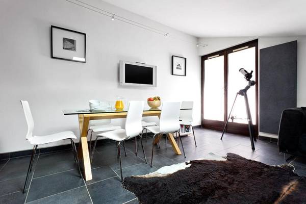 APARTMENT LES DRUS - Alpes Travel - Chamonix - Sleeps 8