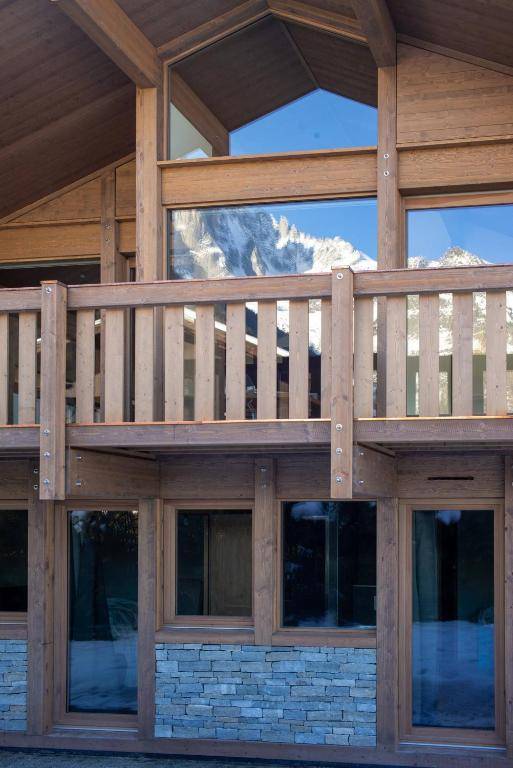 Brand New Chalet In Chamonix Les Praz For 6 People