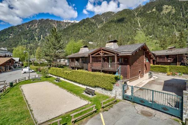Pic Janvier - Alpes Travel - Les Praz (sleeps 4-6)