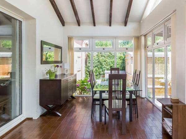 Tasteful Villa in Cambieure with bubble bath