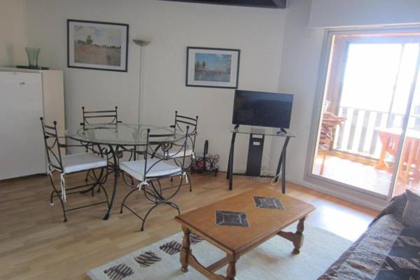 Appartement Avec Piscine En Copropriete Pour 6 Personnes- Residence Notre-Dame Du Port