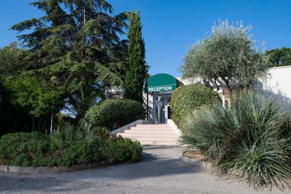 Hôtel aéroport CANNES MANDELIEU