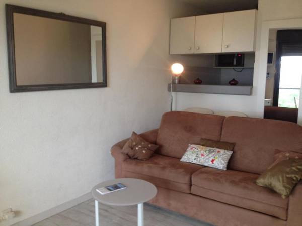 Cannes Terrace Beach Front & Sea view