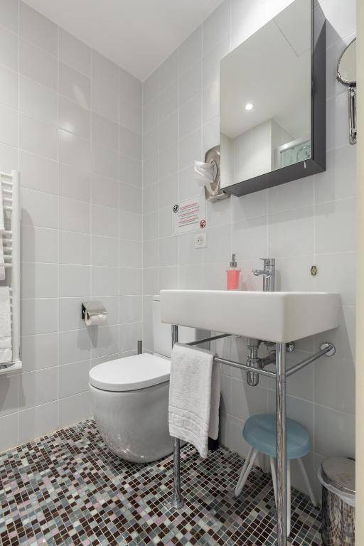 Florella Jean Jaures Apartment