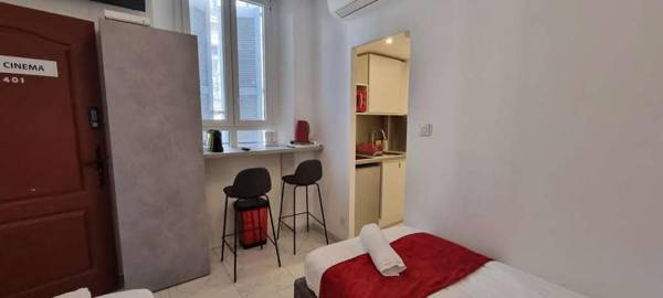 STUDIO 5 minutes du Palais entierement rénovés