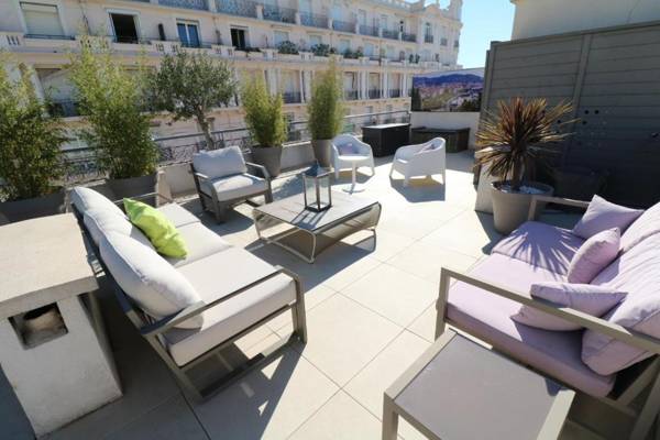 Fantastic penthouse 3 bedroom Croisette 406