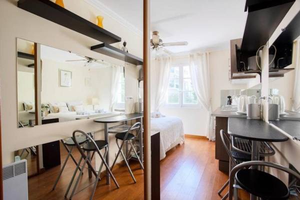 Cozy Studio on Bd Croisette-AC- BeachesCongress by Olidesi