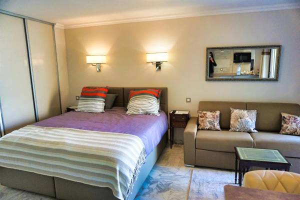 Studio Cannes center next to Croisette and rue d'Antibes