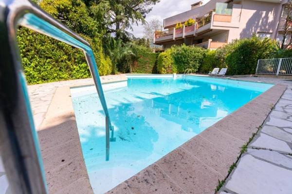 KIKILOUE Cannes 2-bedroom apartment with terrace and swimming pool