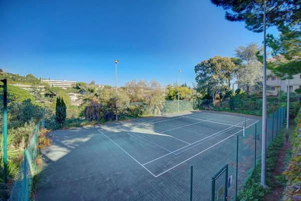 IMMOGROOM - 2 Rooms - Renovated - Pool - Parking - Air conditioning -