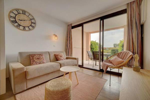 IMMOGROOM - 2 Rooms renovated - Pool - Terrace - Garden - Parking -