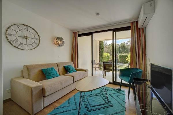 IMMOGROOM - 2 Rooms - Renovated - Pool - Air conditioning - Parking -