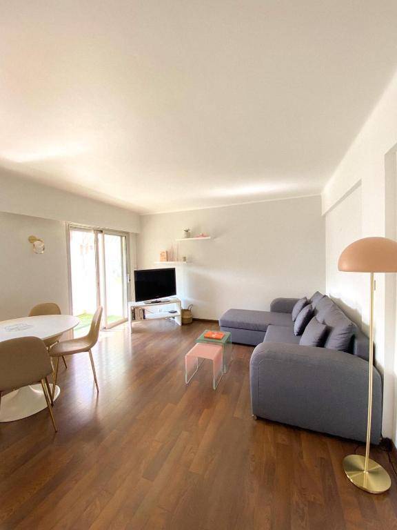 SUPERB apartment in CANNES with MAGNIFICENT view !