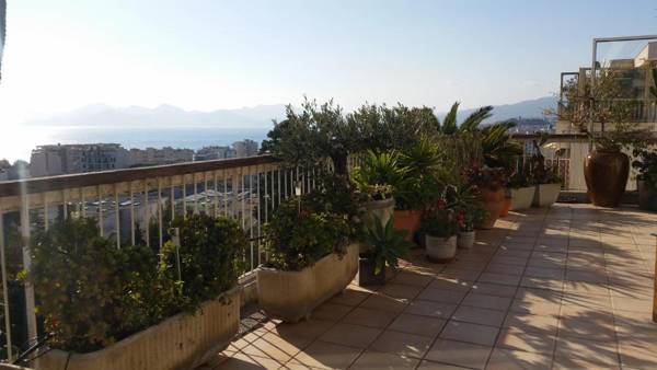 Cannes Marechal Juin Two Bedrooms