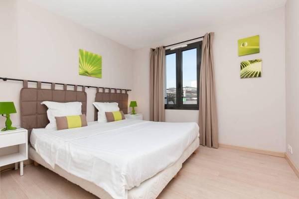 Three bedrooms:  200m from Croisette