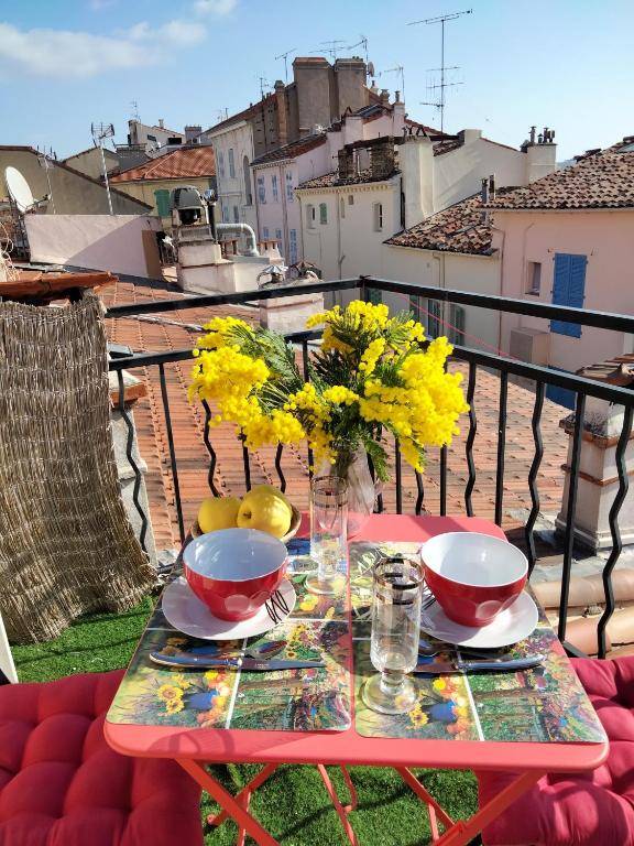 Studio a Cannes a 200 m de la plage avec vue sur la mer et terrasse amenagee