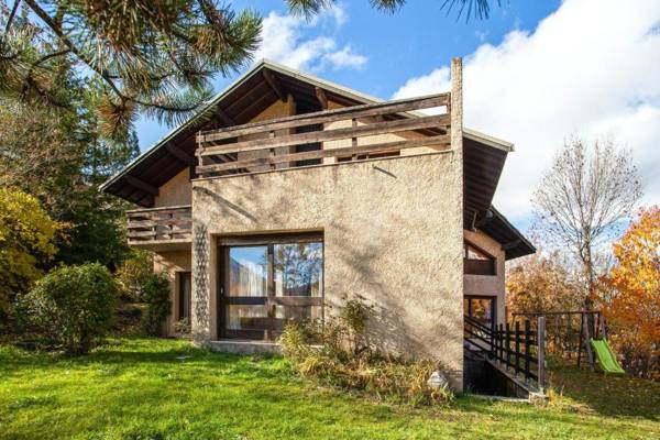 Chalet de 6 chambres avec vue sur la ville balcon et wifi a Briancon a 1 km des pistes