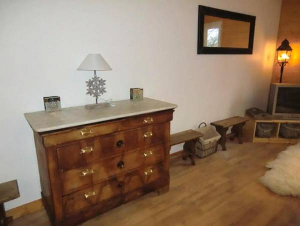 Appartement de 3 chambres avec vue sur la ville jardin clos et wifi a Briancon