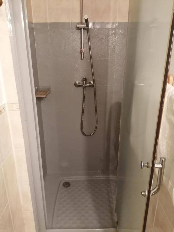 Chambre 2 Peyroutas a Vignonet St Emilion