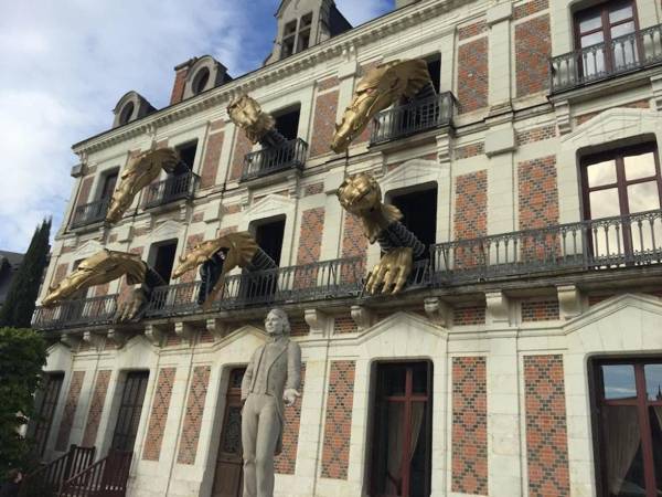 Crjs Et Auberge De Jeunesse