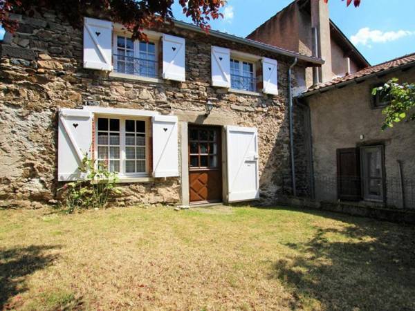 Gîte Blesle 3 pièces 4 personnes - FR-1-582-14