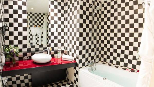 Grand Tonic Hotel & SPA Biarritz