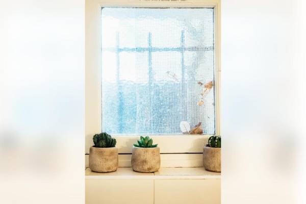 LITTLE OASIS - private terrasse near the center and the beach