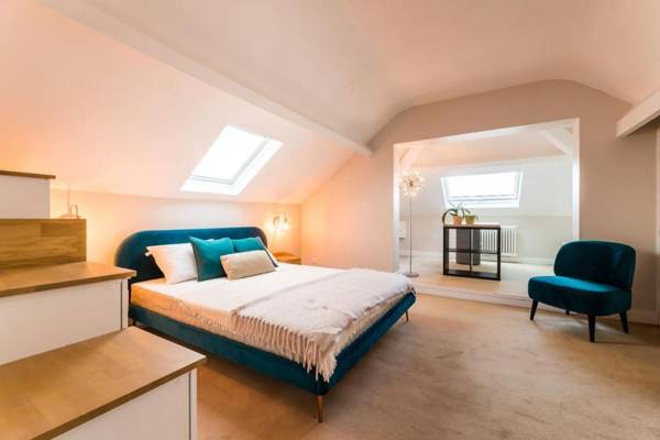 COAST KEYWEEK Duplex apartment in the city center with sea view