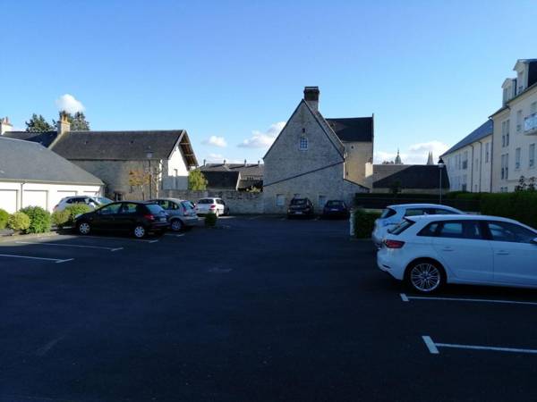 Classy Apartment in Bayeux with Heating Facility