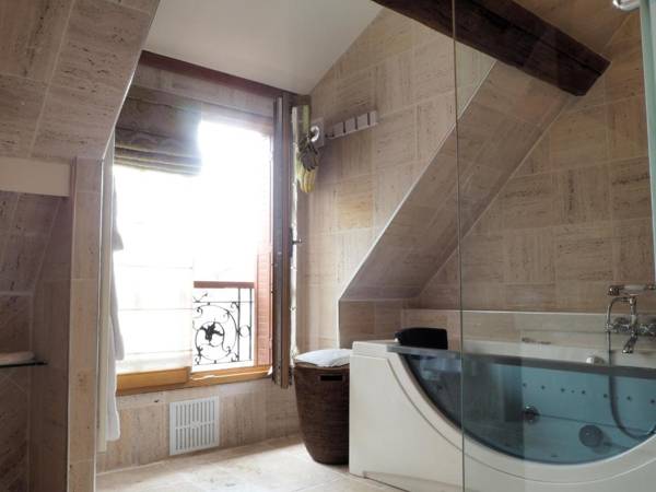 Besharat Gallery & Museum