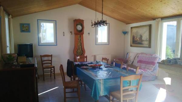 Maison de 2 chambres avec jardin clos a Barbatre