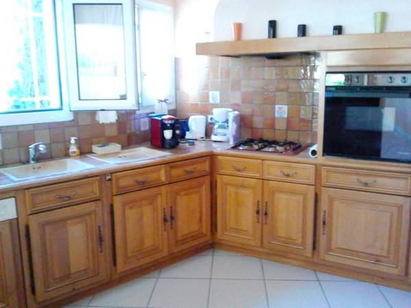 Maison de 3 chambres a Bandol a 800 m de la plage avec vue sur la mer jardin clos et wifi