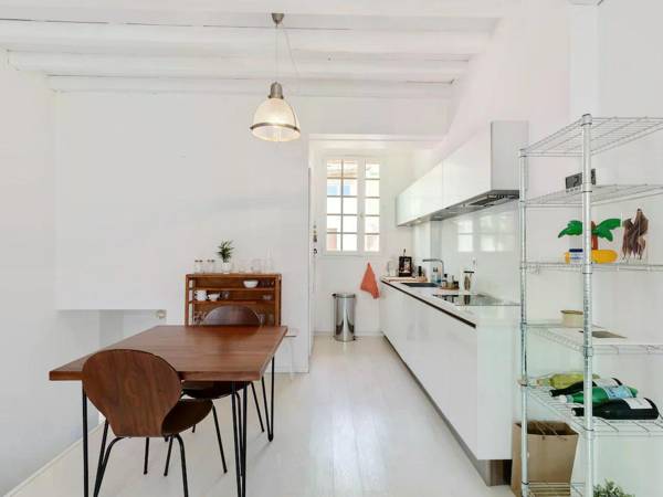Modest Holiday Home in Avignon next to the City Centre