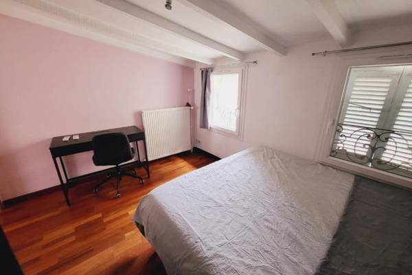 Workspace - DUPLEX well equipped in the heart of Avignon