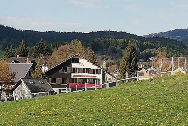 Hôtel Au Feu De Bois bar à vin le 1605